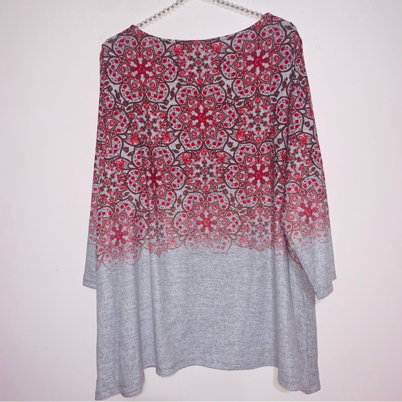 Ruby Rd Women's Red and Gray Patterned Top 1X - Picture 3 of 4